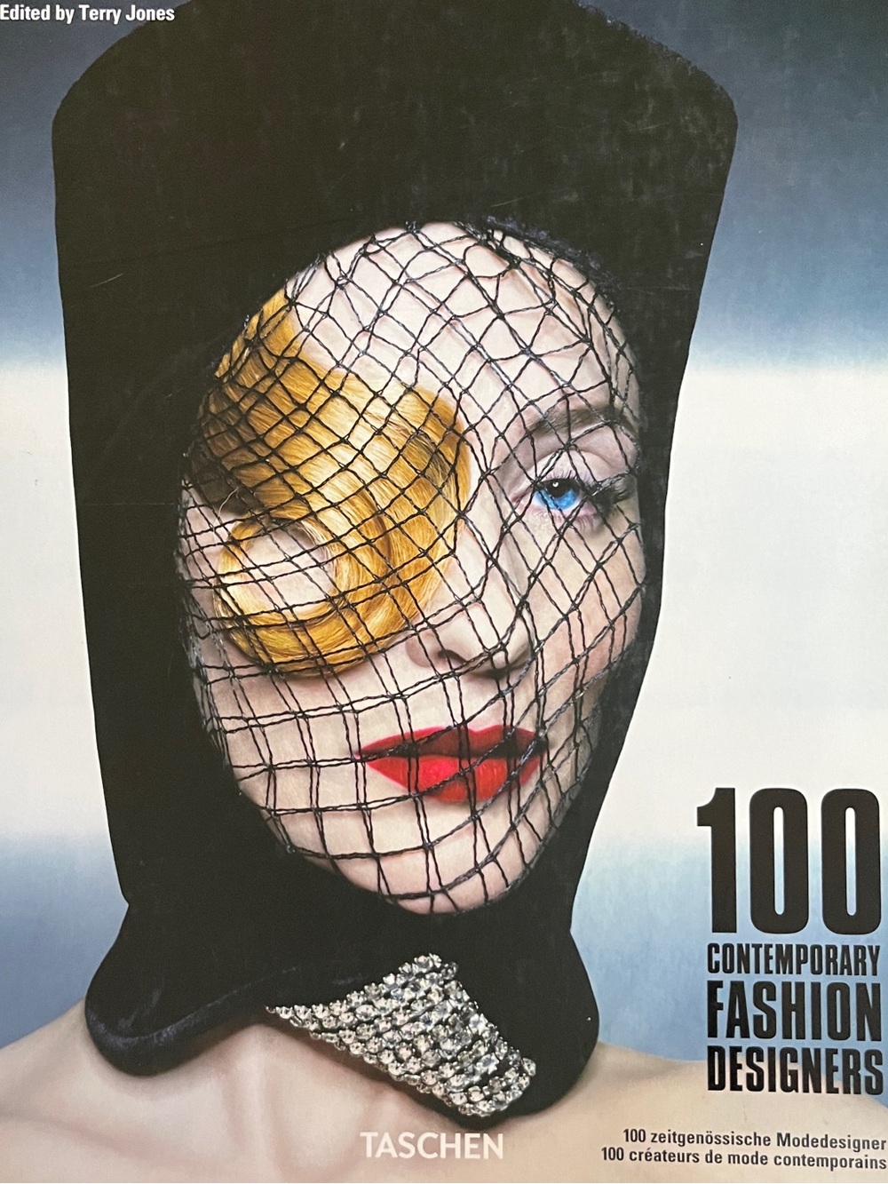 Taschen 100 Contemporary Fashion Designers Coffee Table Book L-Z